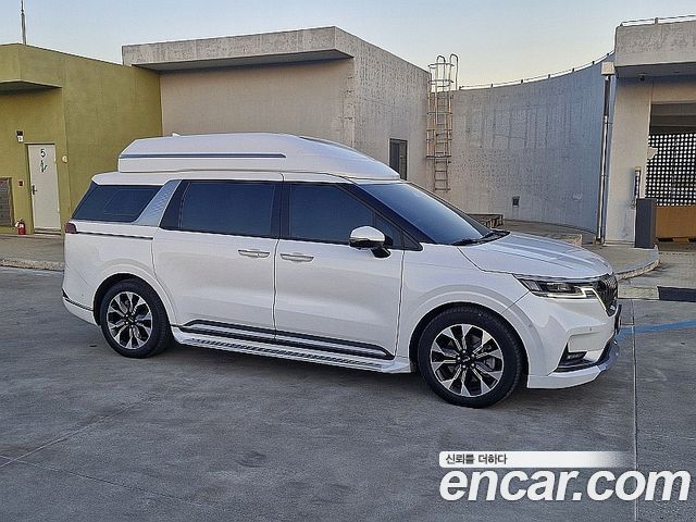 Kia Carnival Gasoline 4-Seater Hi-Limousine Signature — пробег 77 589 км — фото 3 из 5