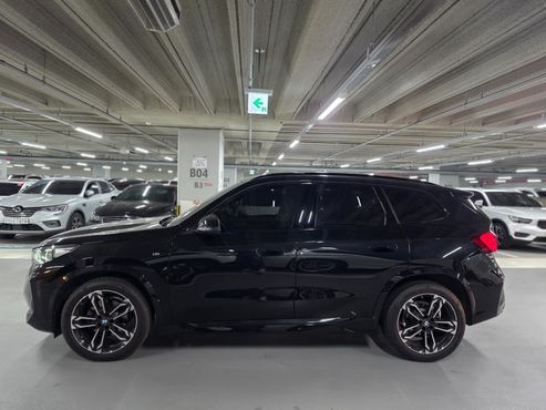 BMW X1 sDrive 18d M Sport — пробег 22 010 км — фото 3 из 5