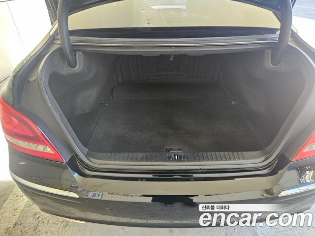 Hyundai Equus из Кореи Encar