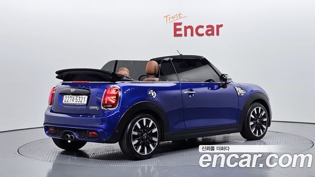 Mini Cooper Convertible Standard 3rd Generation — пробег 106 142 км — фото 2 из 5