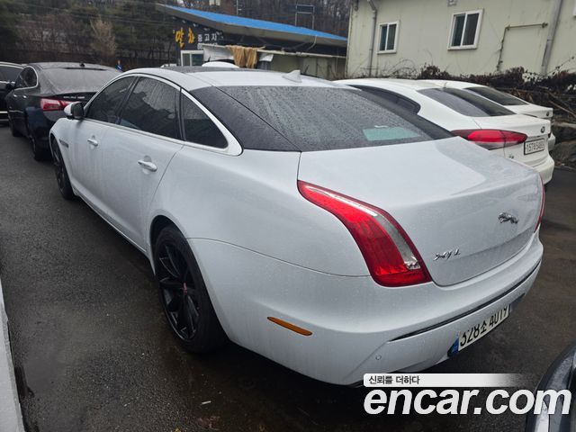 Jaguar XJ 3.0D Premium Luxury LWB X351 — пробег 184 900 км — фото 4 из 5