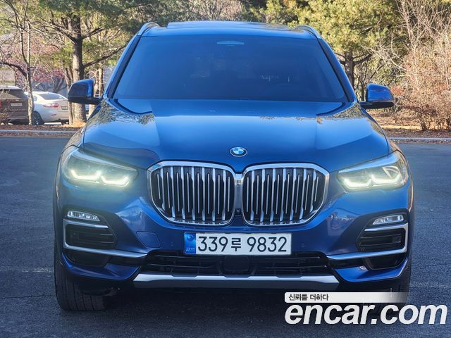 BMW X5 xDrive 40i xLine — пробег 68 031 км — фото 1 из 5