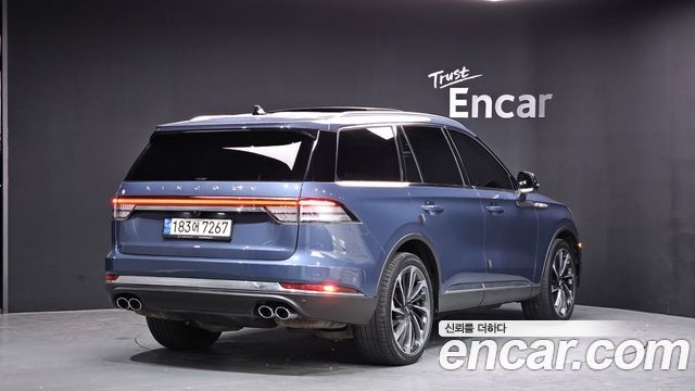 Lincoln Aviator 3.0 Reserve  AWD — пробег 80 007 км — фото 2 из 5
