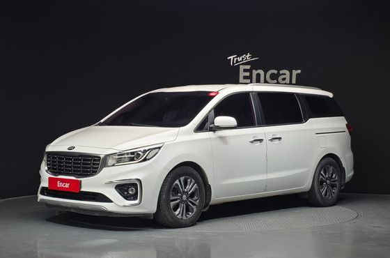 Kia Carnival 9-Seater Luxury — пробег 215 964 км — фото 1 из 5