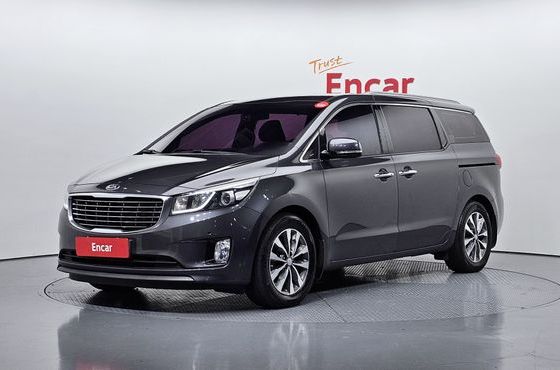 Kia Carnival 11-seater Prestige — пробег 76 243 км — фото 1 из 5