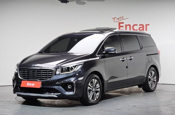 Kia Carnival 9-Seater Luxury — пробег 86 540 км — фото 1 из 5
