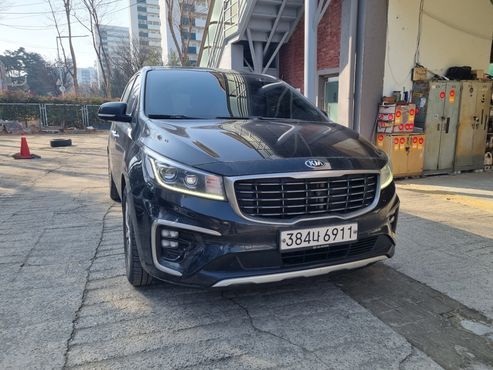 Kia Carnival 7-Seater Limousine President — пробег 70 000 км — фото 4 из 5