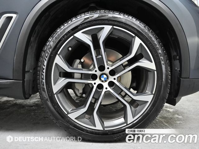 BMW X5 xDrive 40i xLine — пробег 139 000 км — фото 5 из 5