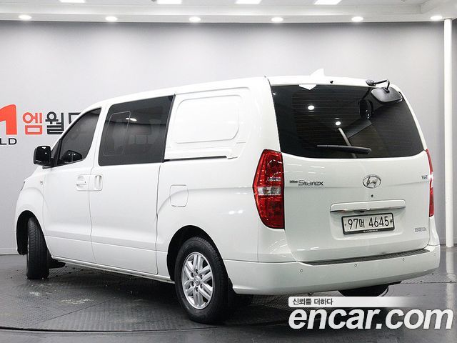 Hyundai Starex Van 5-Seater Smart — пробег 94 372 км — фото 4 из 5