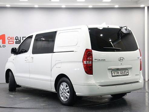 Hyundai Starex Van 5-Seater Smart — пробег 94 372 км — фото 4 из 5