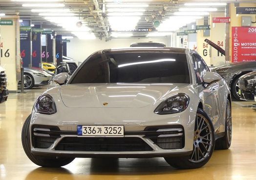 Porsche Panamera 2.9 AWD Platinum Edition — пробег 22 000 км — фото 3 из 5