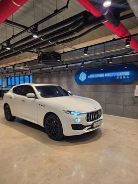 Maserati Levante 3.0 Diesel AWD Luxury — пробег 140 000 км — фото 2 из 5