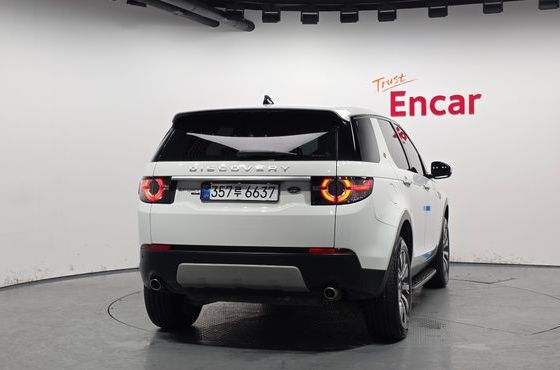 Land Rover Discovery Sport 2.0 TD4 HSE Luxury — пробег 137 096 км — фото 4 из 5
