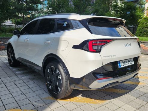 Kia Sportage HEV 1.6 2WD Noblesse — пробег 1 600 км — фото 2 из 5