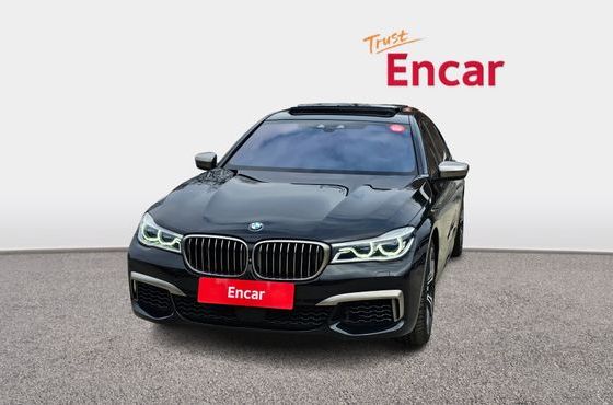 BMW 7-Series M760Li xDrive — пробег 89 668 км — фото 3 из 5