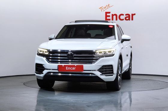 Volkswagen Touareg 3.0 TDI Prestige — пробег 40 359 км — фото 3 из 5