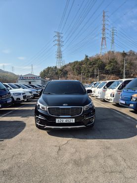 Kia Carnival 9-seater Prestige — пробег 136 838 км — фото 2 из 5