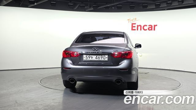 Infiniti Q50 из Кореи Encar