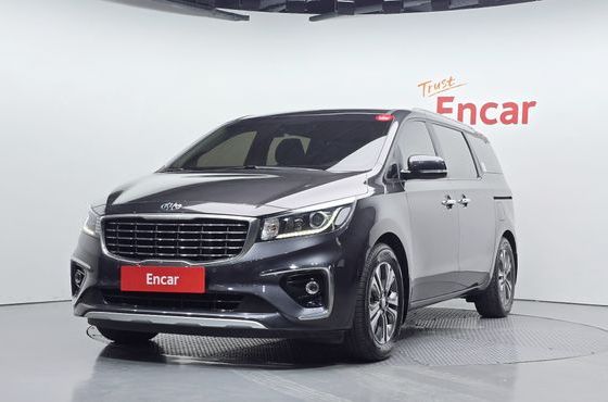 Kia Carnival 9-Seater Luxury — пробег 62 955 км — фото 1 из 5