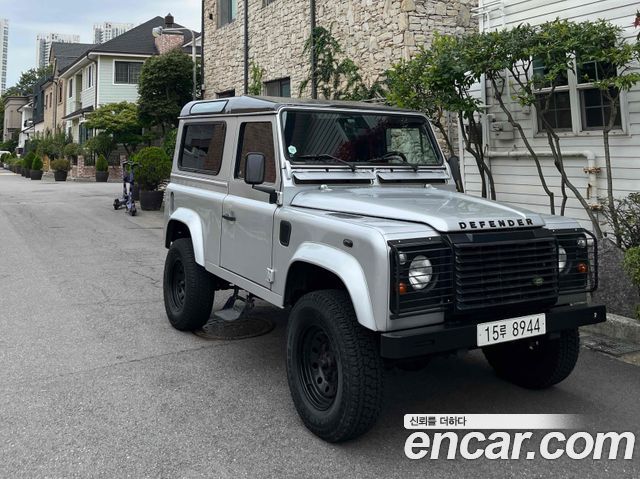 Land Rover Defender 90 — пробег 130 000 км — фото 1 из 5