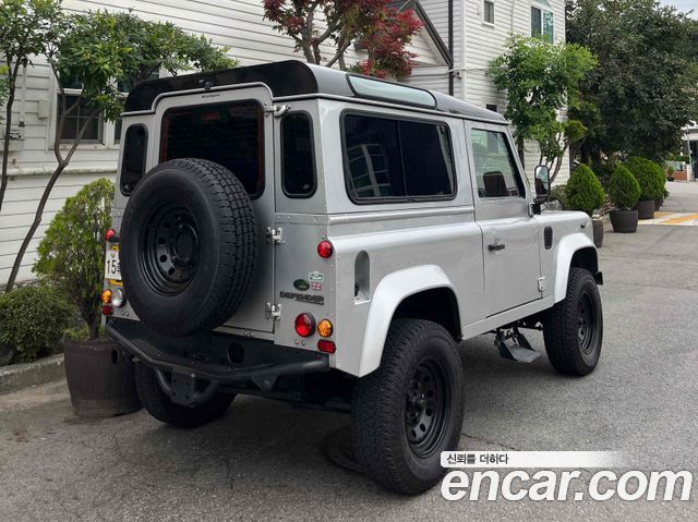 Land Rover Defender 90 — пробег 130 000 км — фото 2 из 5