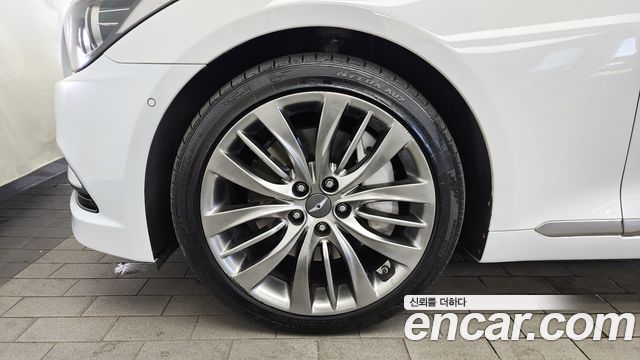 Hyundai Genesis из Кореи Encar