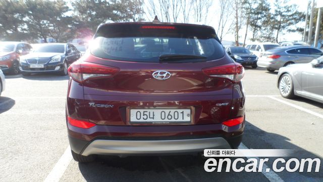 Hyundai Tucson Diesel 2.0 2WD Modern — пробег 139 120 км — фото 4 из 5