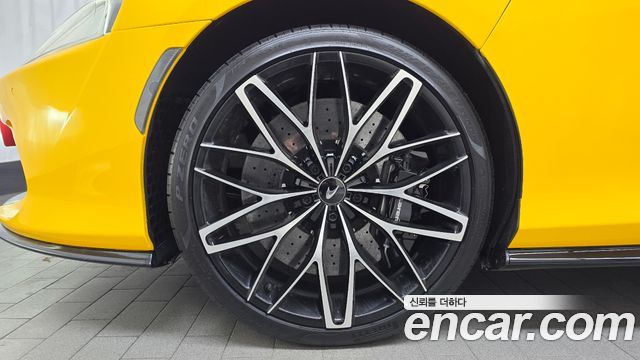 Mclaren GT из Кореи Encar