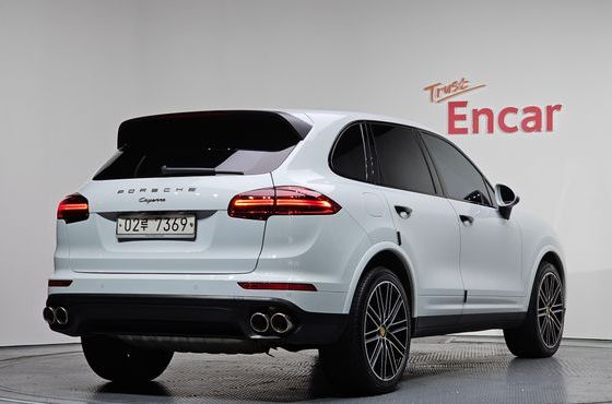 Porsche Cayenne 3.0 Diesel Platium Edition 958 — пробег 116 068 км — фото 2 из 5