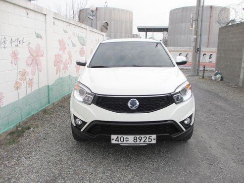 Ssangyong KORANDO 2.0 Adventure 60th Edition 4WD — пробег 175 100 км — фото 3 из 5