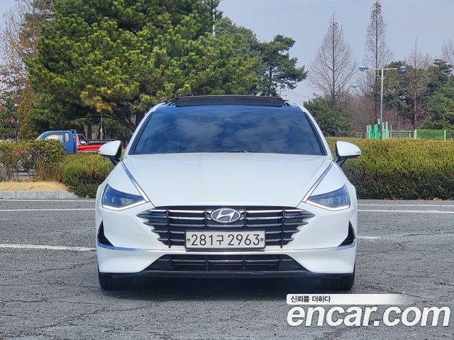 Hyundai Sonata 2.0 Premium — пробег 25 053 км — фото 1 из 5