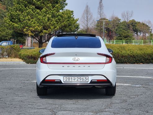 Hyundai Sonata 2.0 Premium — пробег 25 053 км — фото 2 из 5