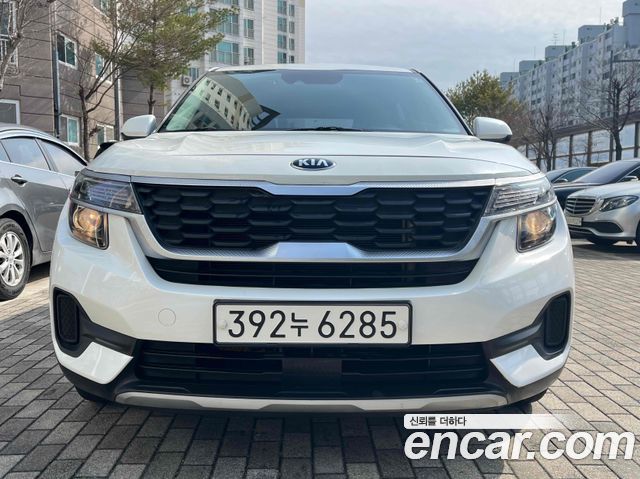 Kia Seltos из Кореи Encar