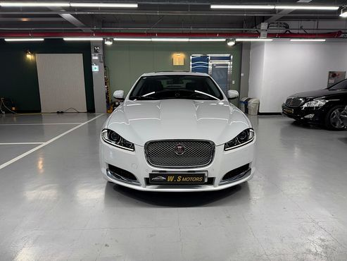 Jaguar XF 2.2D Luxury X250 — пробег 66 032 км — фото 2 из 5