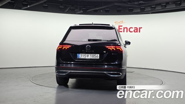 Volkswagen Tiguan 2.0 TDI 4Motion Prestige — пробег 165 824 км — фото 4 из 5
