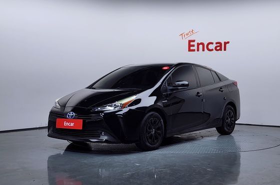Toyota Prius 1.8 — пробег 128 672 км — фото 1 из 5