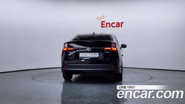 Toyota Prius из Кореи Encar