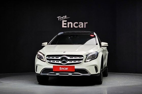 Mercedes-Benz GLA-Class GLA220 Premium — пробег 55 349 км — фото 3 из 5