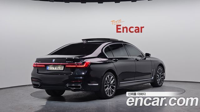 BMW 7-Series 740Li xDrive M Sport Package — пробег 178 298 км — фото 2 из 5