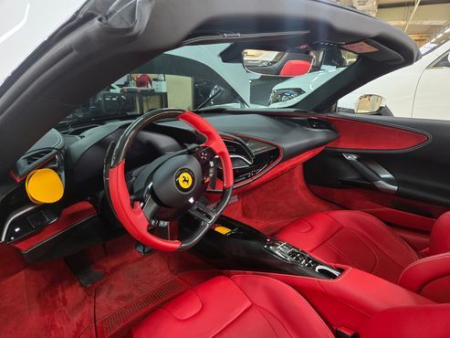 Ferrari SF90 4.0 — пробег 6 800 км — фото 3 из 5