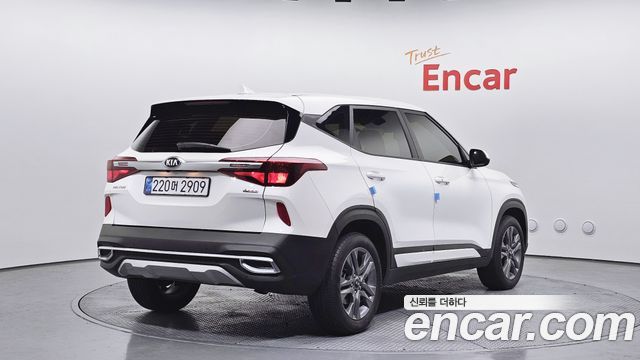 Kia Seltos из Кореи Encar