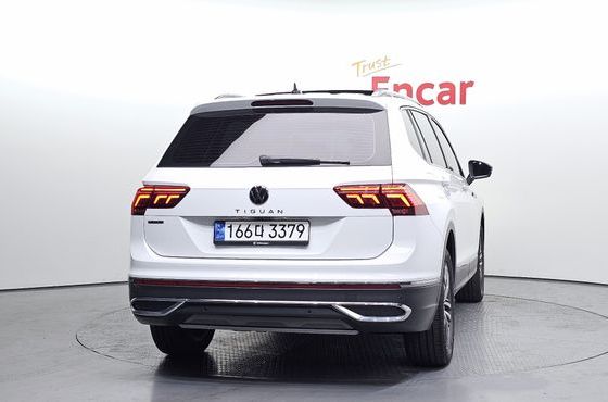Volkswagen Tiguan 2.0 TSI Prestige — пробег 28 532 км — фото 4 из 5