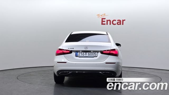 Mercedes-Benz A-Class A220 Sedan — пробег 8 475 км — фото 4 из 5