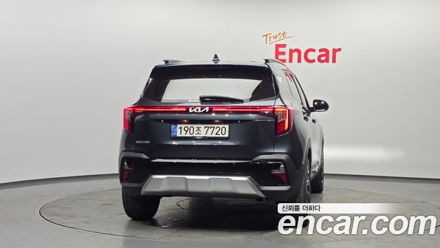 Kia Seltos из Кореи Encar