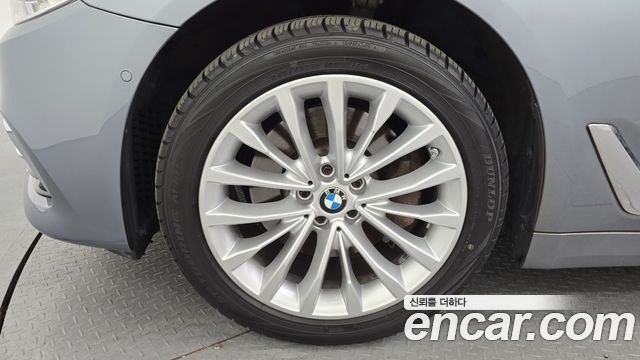 BMW 5-Series 530i xDrive Luxury Plus — пробег 100 629 км — фото 5 из 5