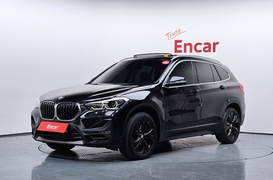BMW X1 xDrive 20i Advantage — пробег 42 476 км — фото 1 из 5