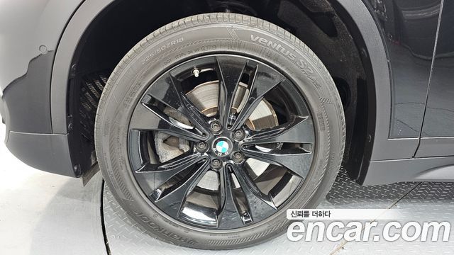 BMW X1 xDrive 20i Advantage — пробег 42 476 км — фото 5 из 5