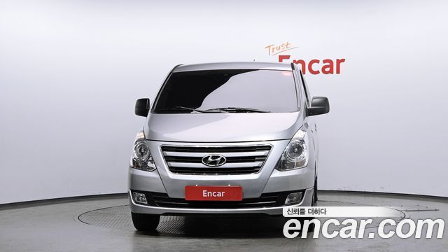 Hyundai Starex 11-Seater Wagon Smart — пробег 140 159 км — фото 3 из 5