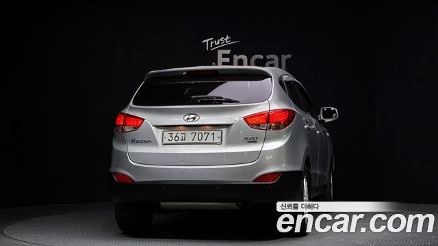 Hyundai Tucson Diesel 2WD X20 Luxury — пробег 61 958 км — фото 4 из 5