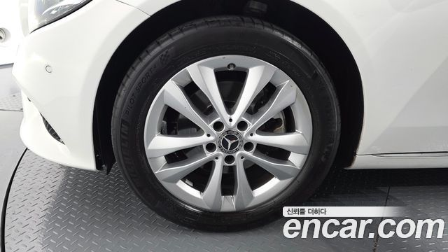 Mercedes-Benz C-Class из Кореи Encar